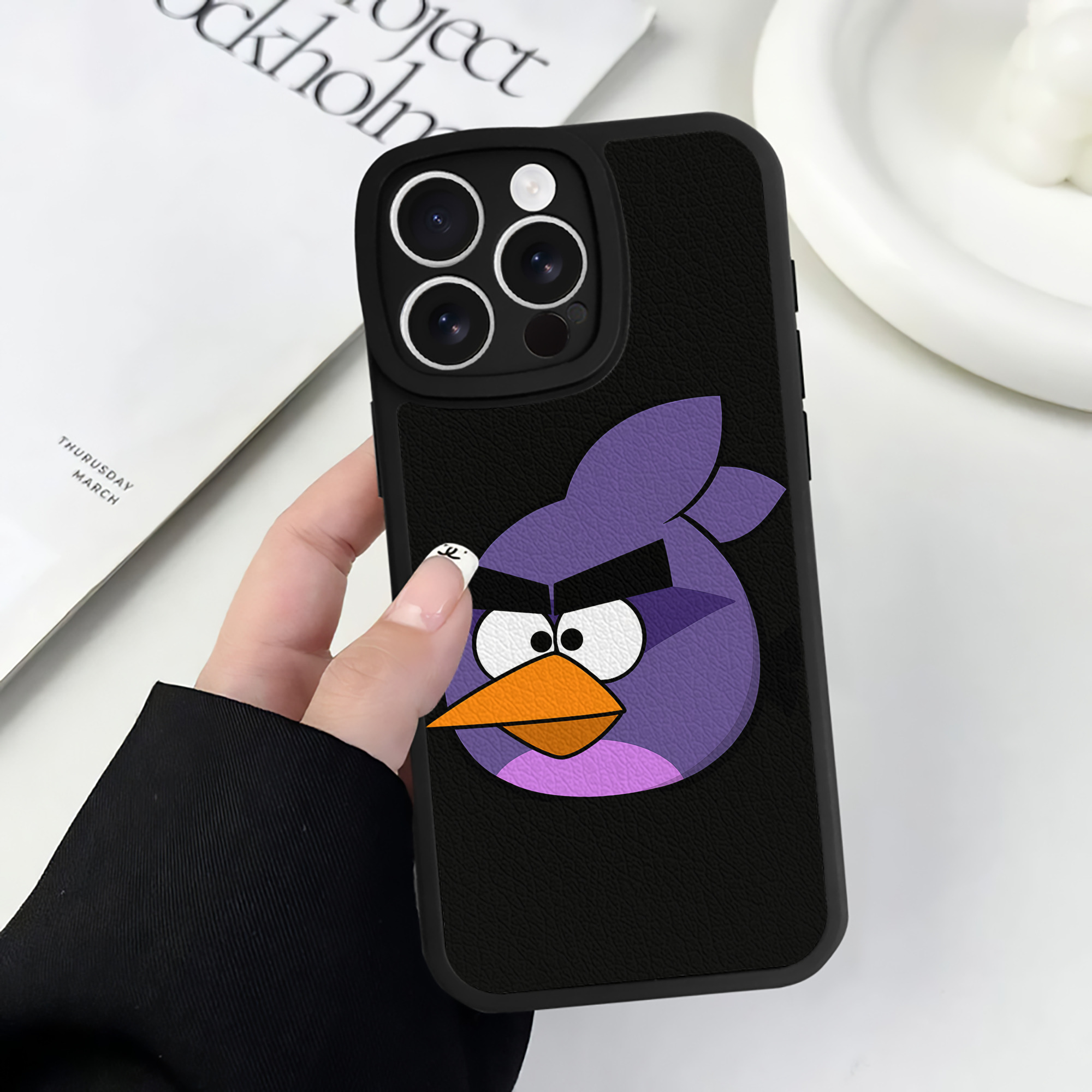 （画像用） Angry Birds アングリーバード 【iPhone 16シリーズ対応】シリコンスマホケース（レザー調） 材質：シリコン